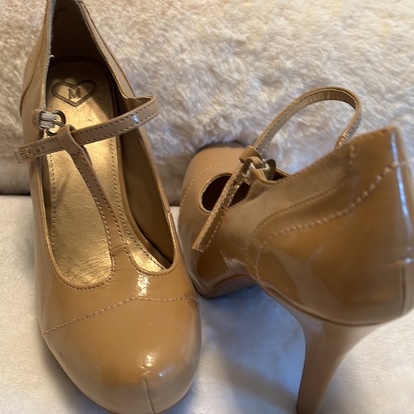 Madeline t strap platform Mary Jane’s - Picture 3 of 5